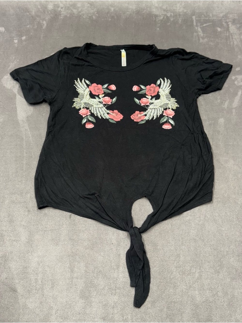 Ocasion Black Tie-Front Floral birds Women’s Tee rhinestone bedazzle size small